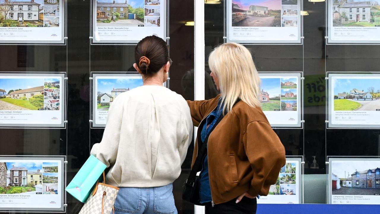 Average five-year mortgage rate hits 6% for first time in three years