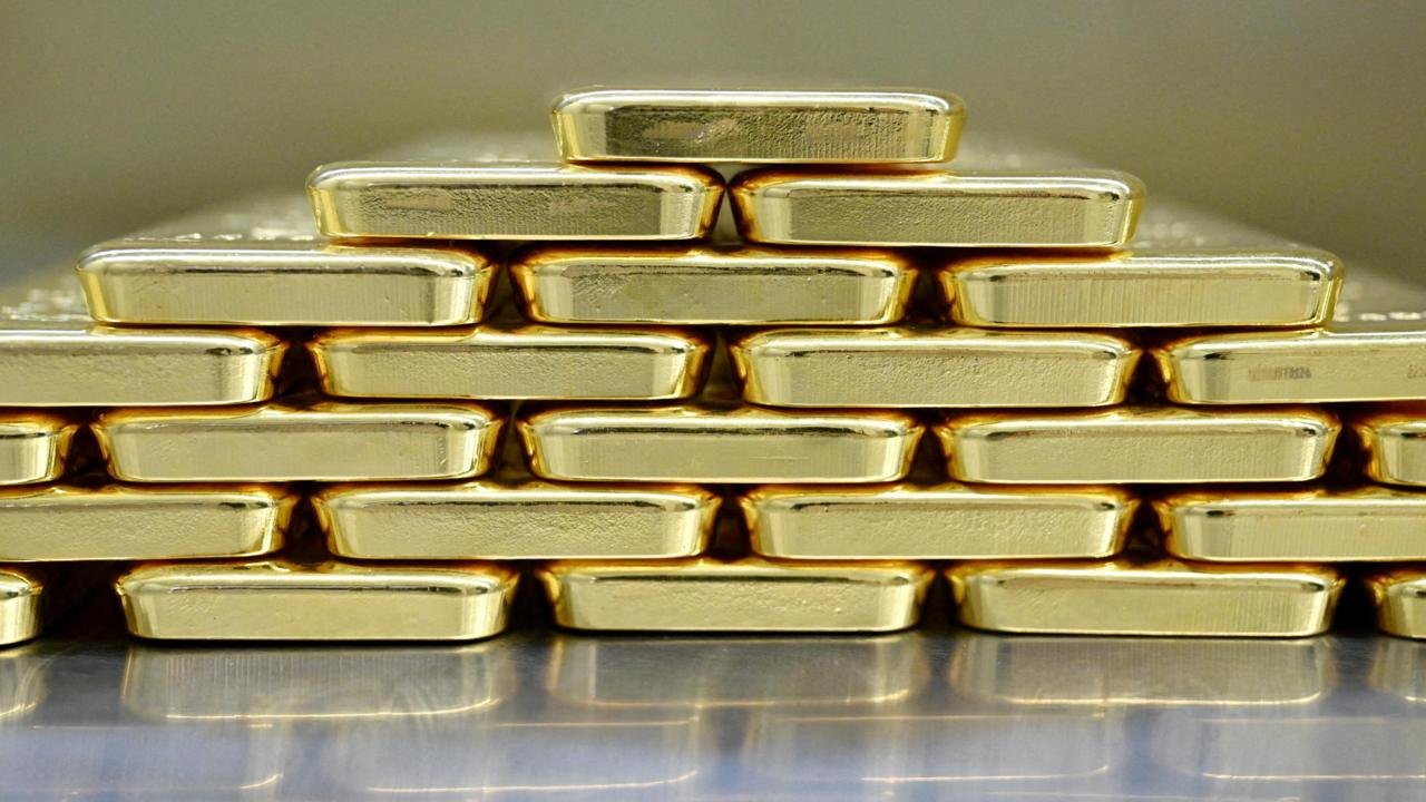 Netherlands moves billions in gold to London in 'crisis preparedness' move