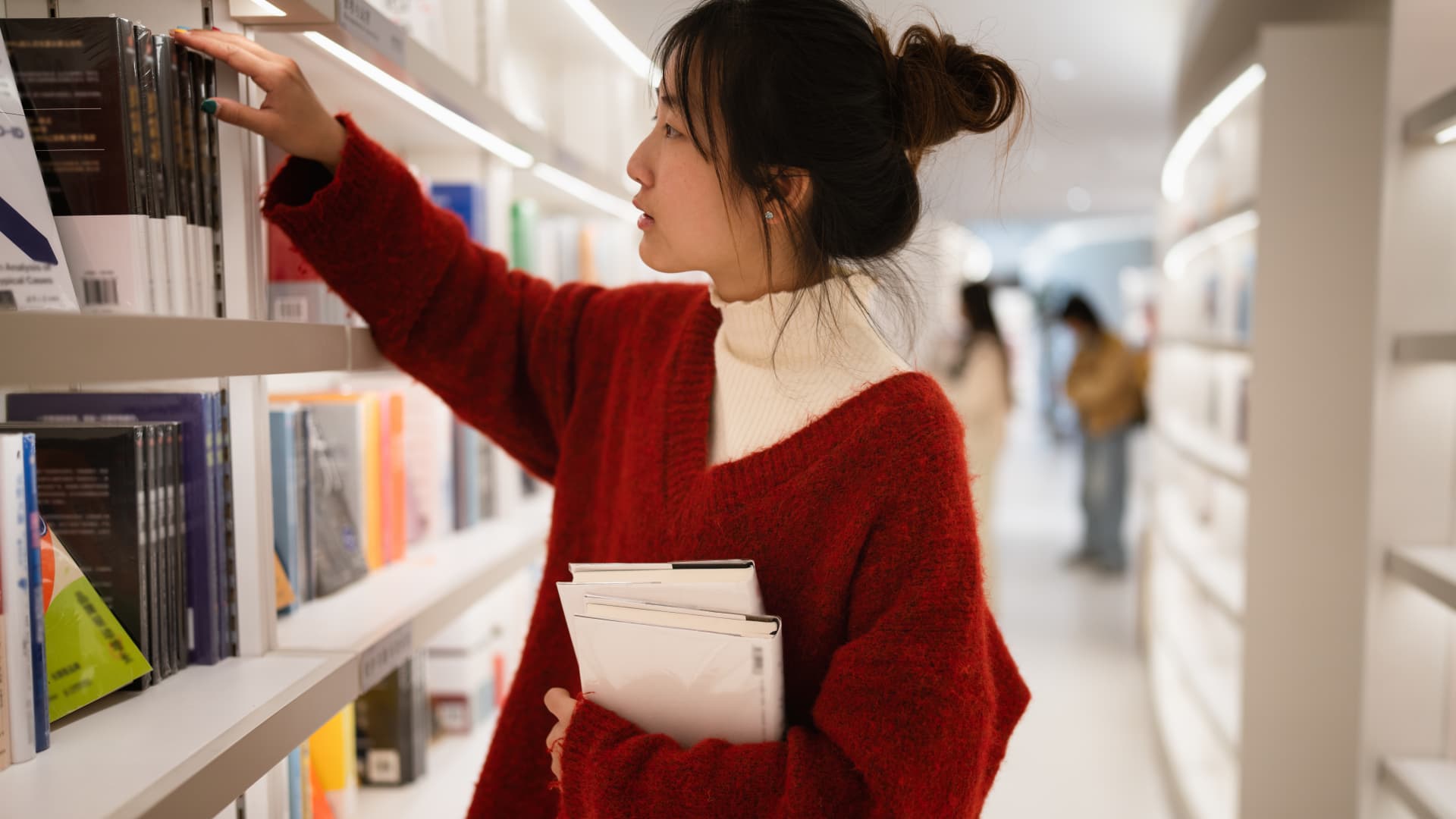 Federal student loans have a new interest rate discount — here's who qualifies