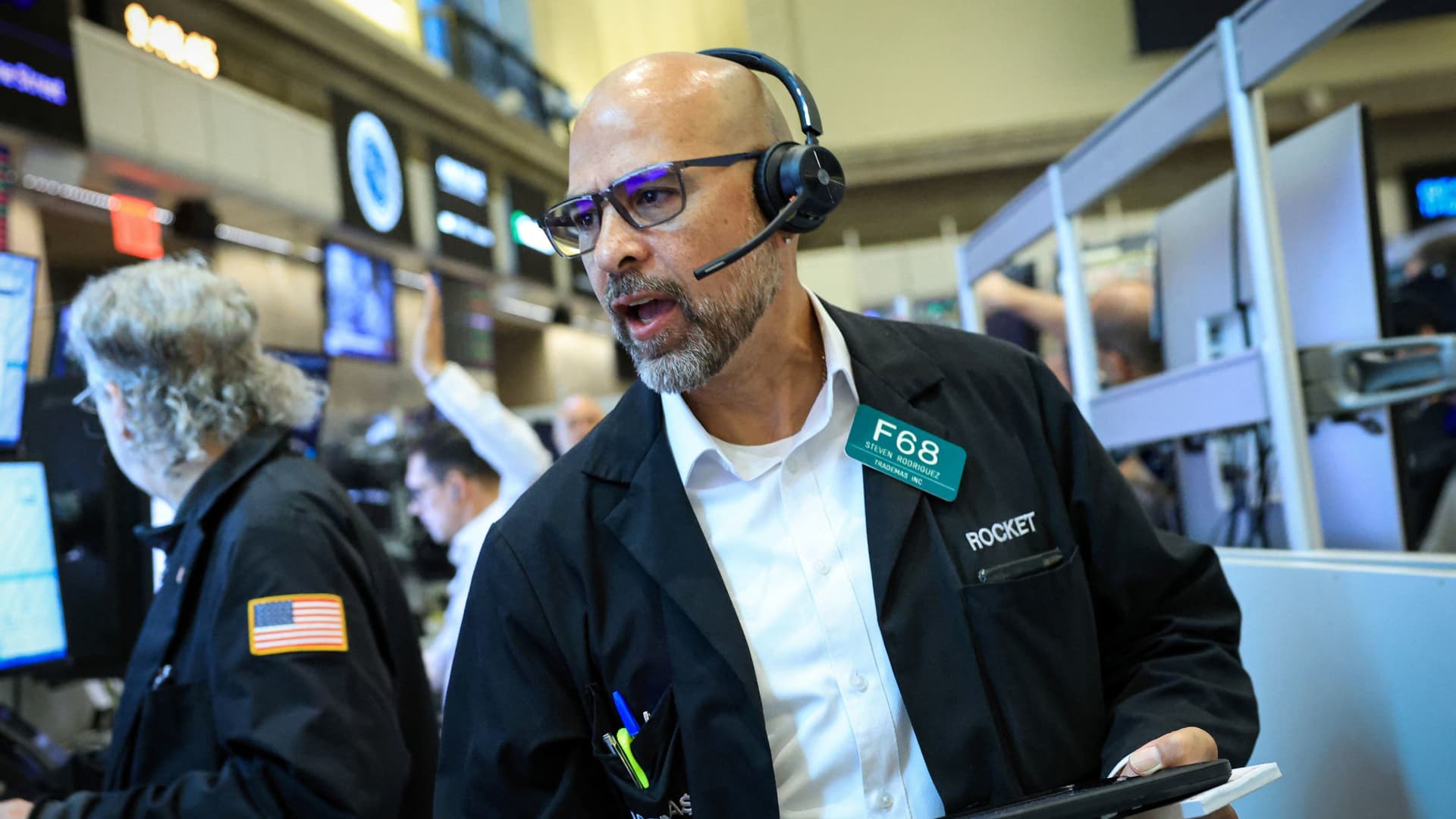 Global tech sell-off deepens as South Korea's Kospi sinks 8%, S&P 500 futures fall: Live updates