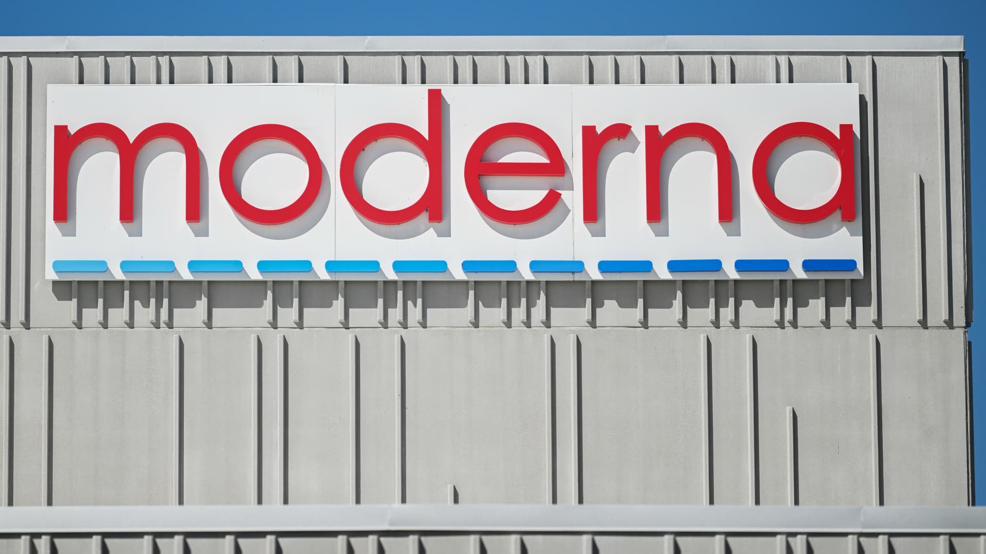 Stocks making the biggest moves midday: Moderna, ON Semiconductor, Rocket Lab, Eli Lilly, Sandisk & more