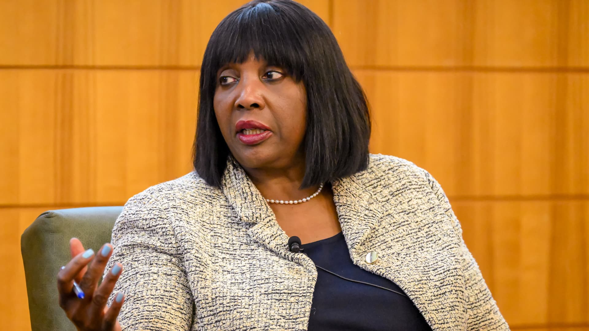 Supreme Court rules Trump cannot fire Fed Governor Lisa Cook for now