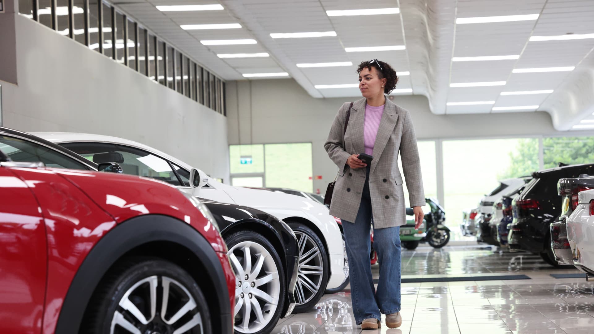 CNBC Points Pro: Can you buy a car with a credit card?