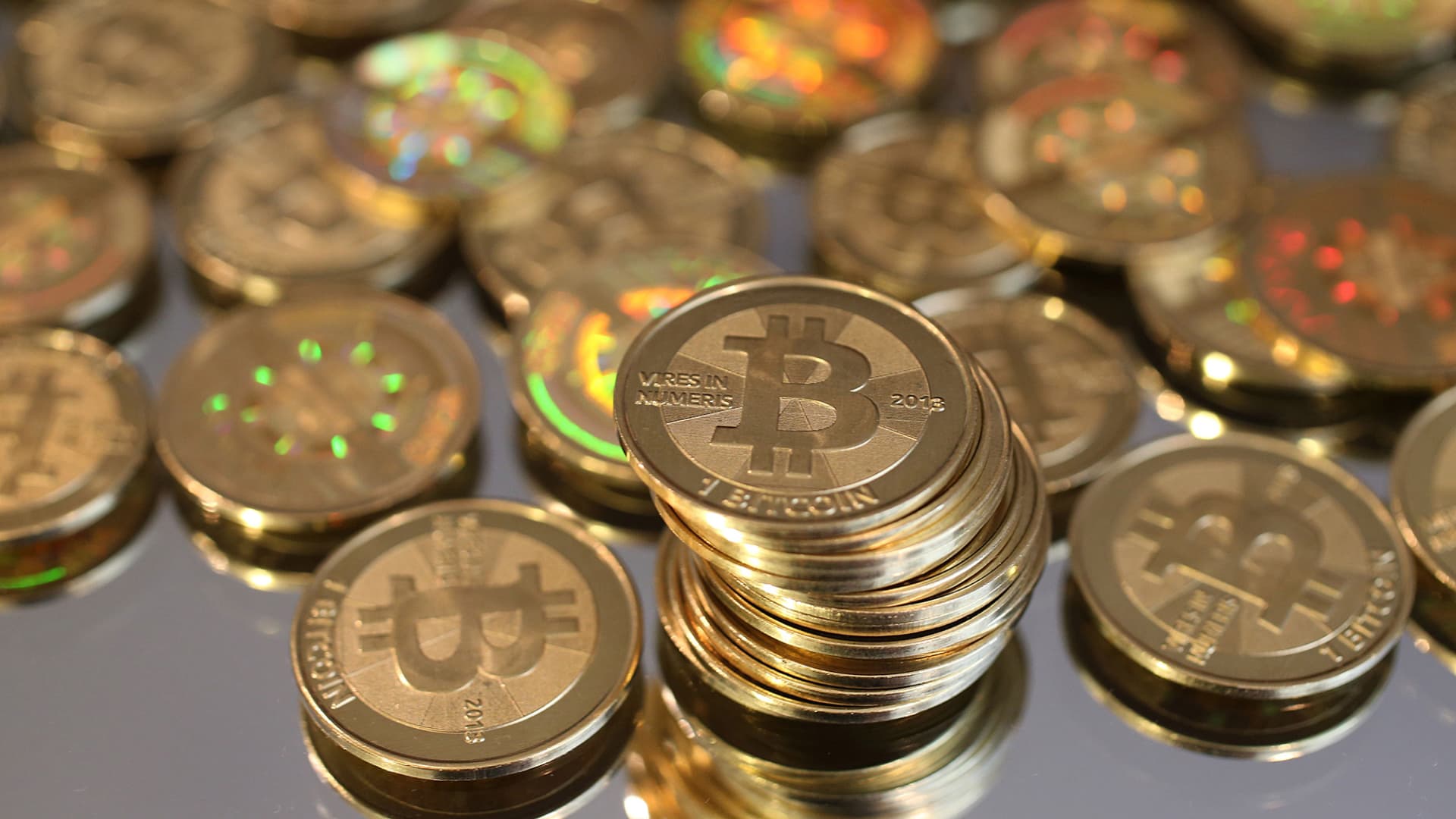 Bitcoin surges 22% for the week as investor optimism floods back