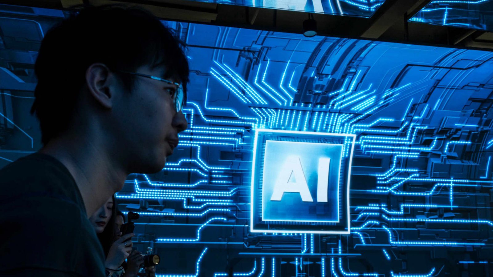 Barclays raises S&P 500 year-end target, citing 'standout' earnings driven by AI