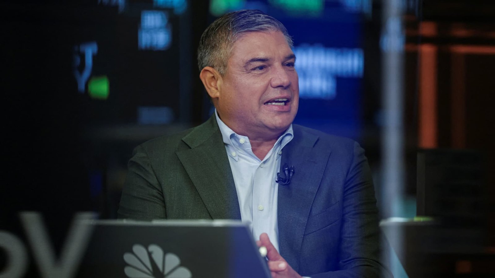Baker Hughes sees no slowdown in energy projects despite higher rates as AI buildouts stoke LNG demand