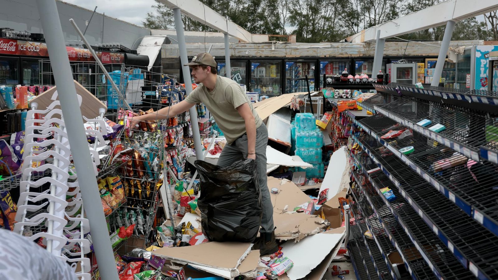 Some in Florida and Alabama without power as Isaias moves north to Appalachians and Mid-Atlantic