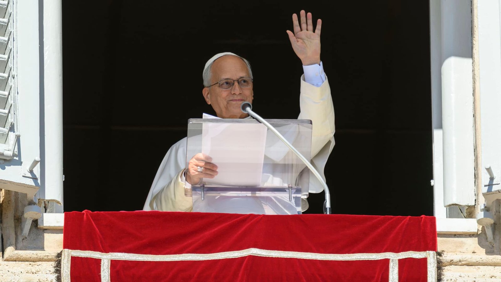 Pope Leo diagnosed with cancer as doctors remove lobe of lung, Vatican says