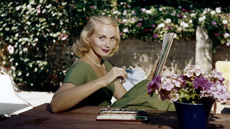 Eva Marie Saint, Oscar-winning ‘On the Waterfront’ and ‘North by Northwest’ star, dead at 102