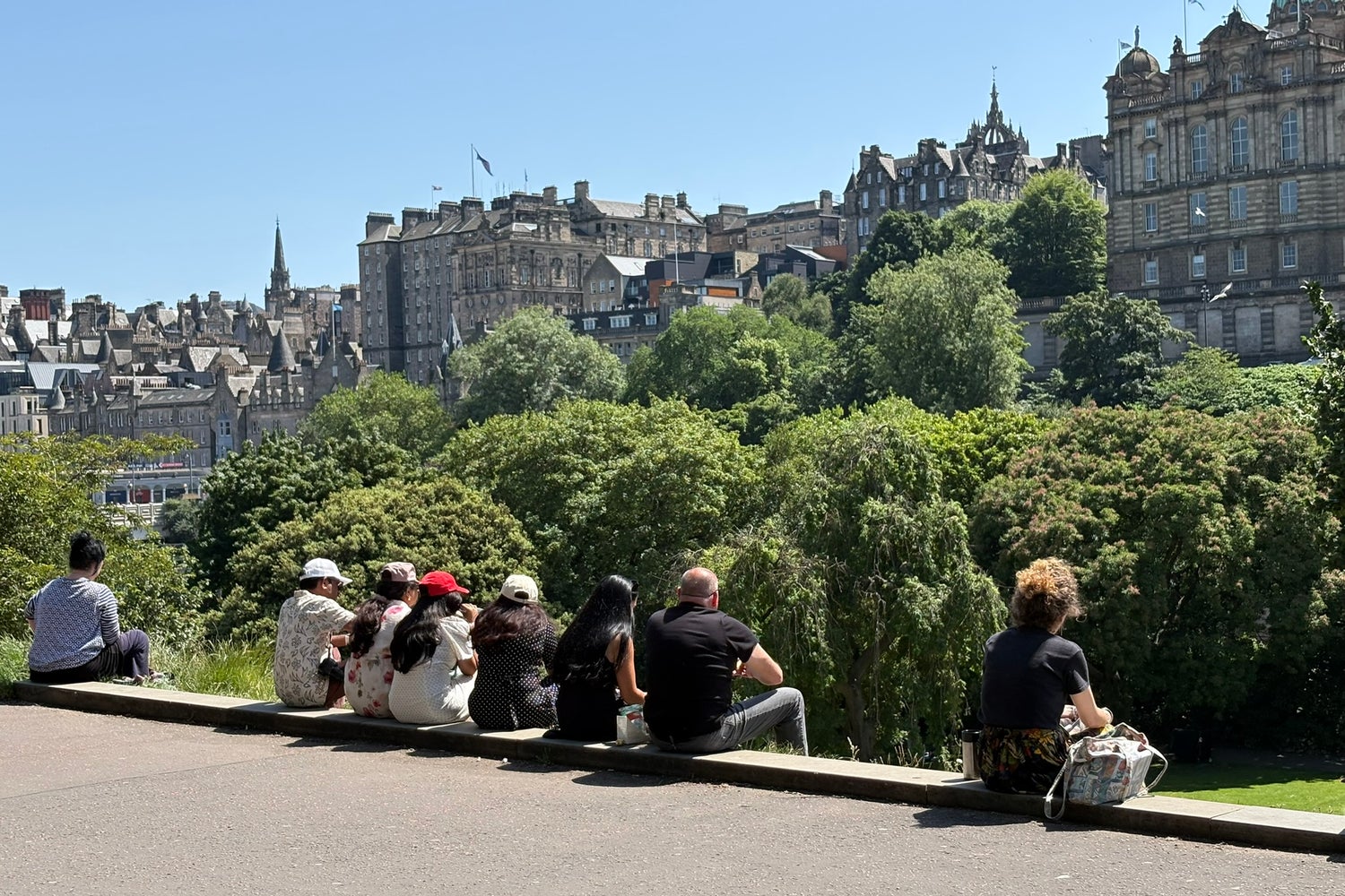When will the UK heatwave end? Met Office issues forecast for 17C drop in temperature