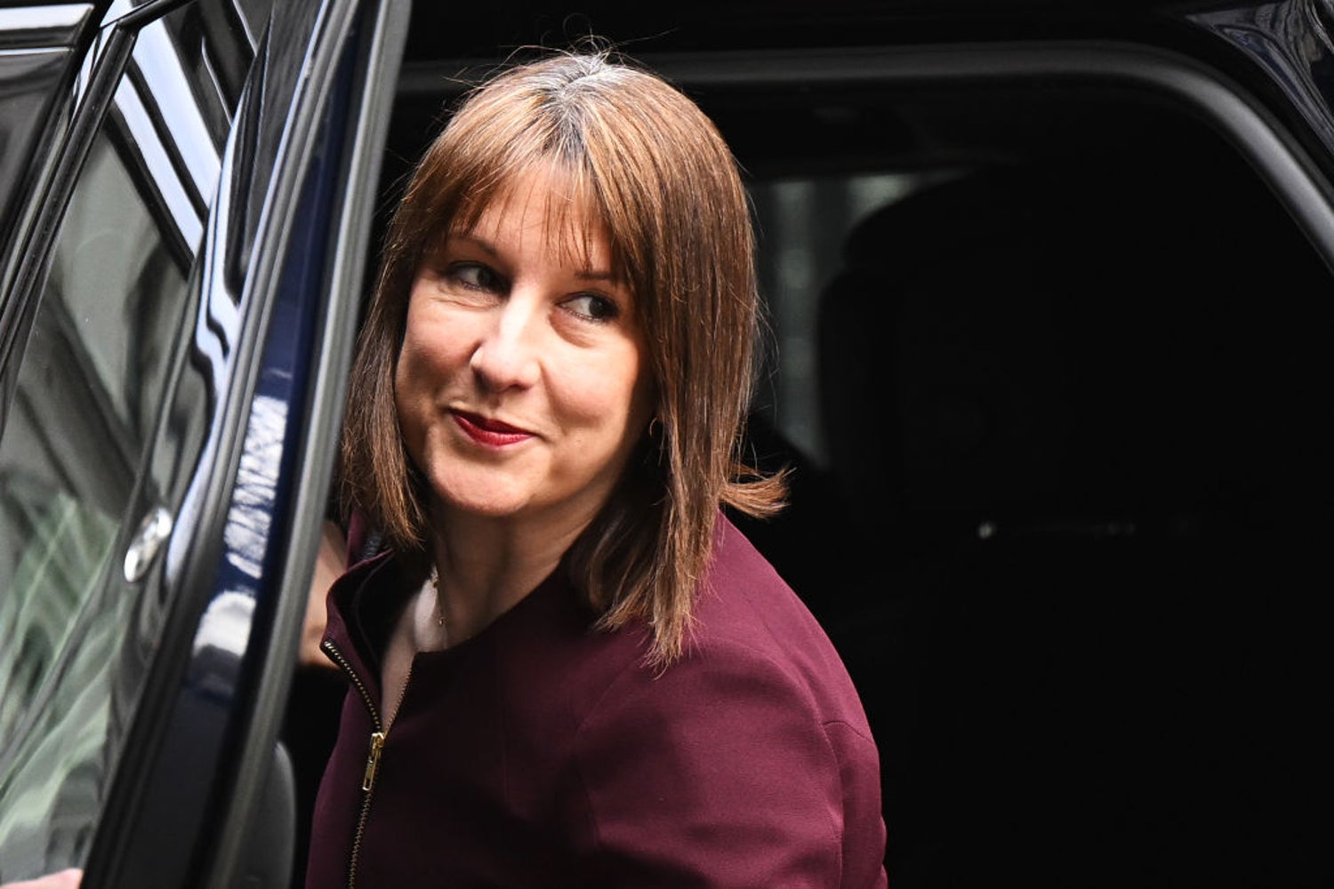 Experts criticise Treasury plans to tax interest on cash in stocks and shares ISAs