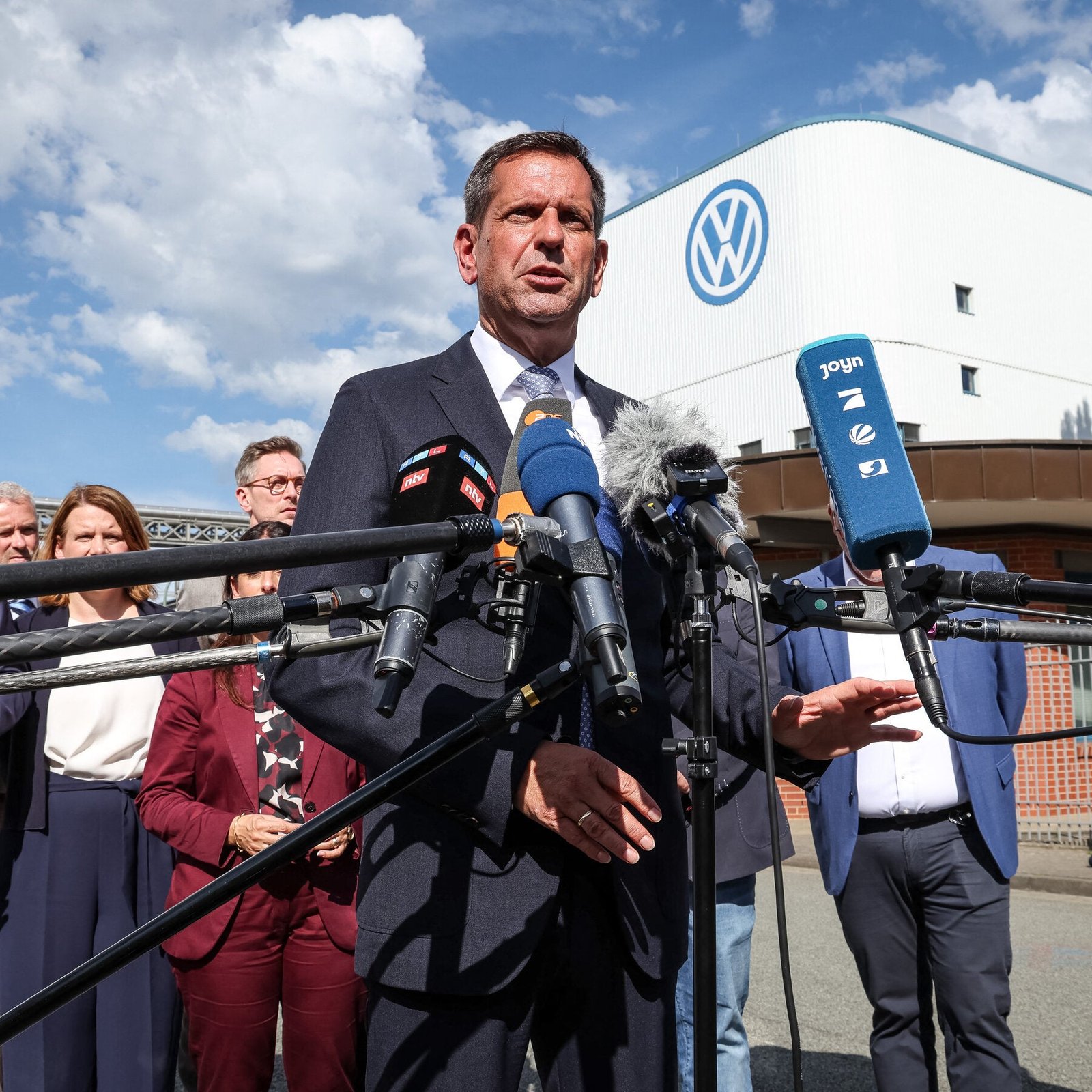 Defense Hiring Will Ease, Not End, Pain in European Car Industry