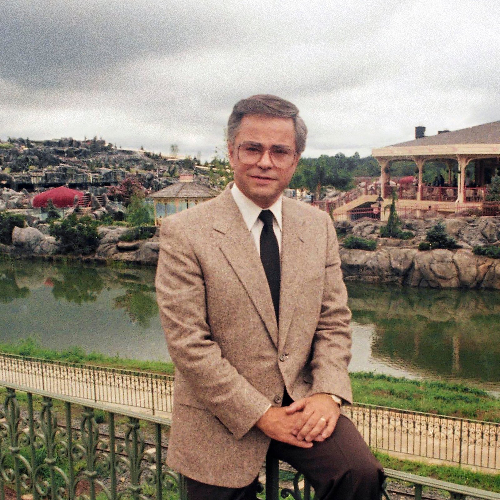 Jim Bakker, Television Preacher Felled by Sex and Financial Scandals, Dies at 86